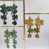 Chandalier Shamrocks/Clovers Earrings (3.25") - Green Plaid