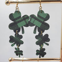 Chandalier Shamrocks/Clovers Earrings (3.25") - Green Plaid
